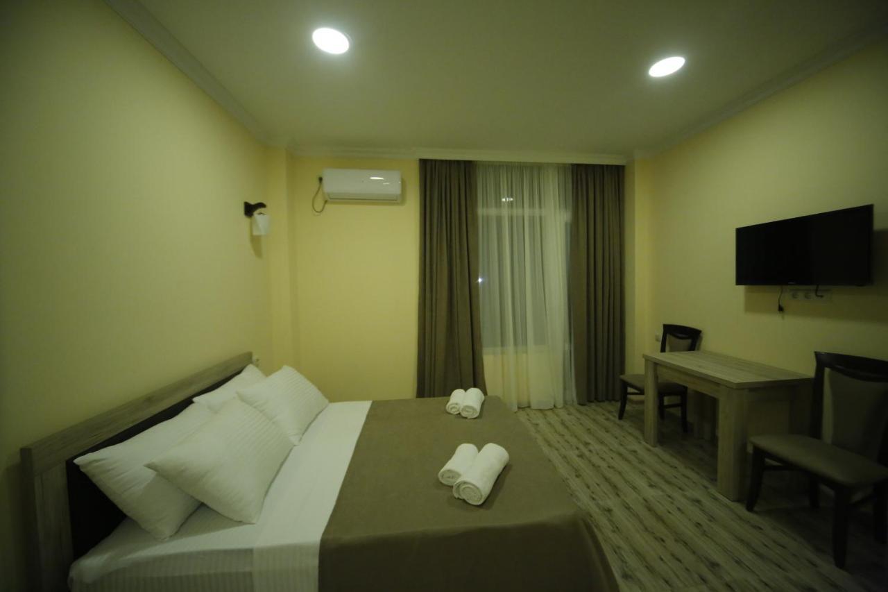 Hotel Comfort Kutaisi Dış mekan fotoğraf