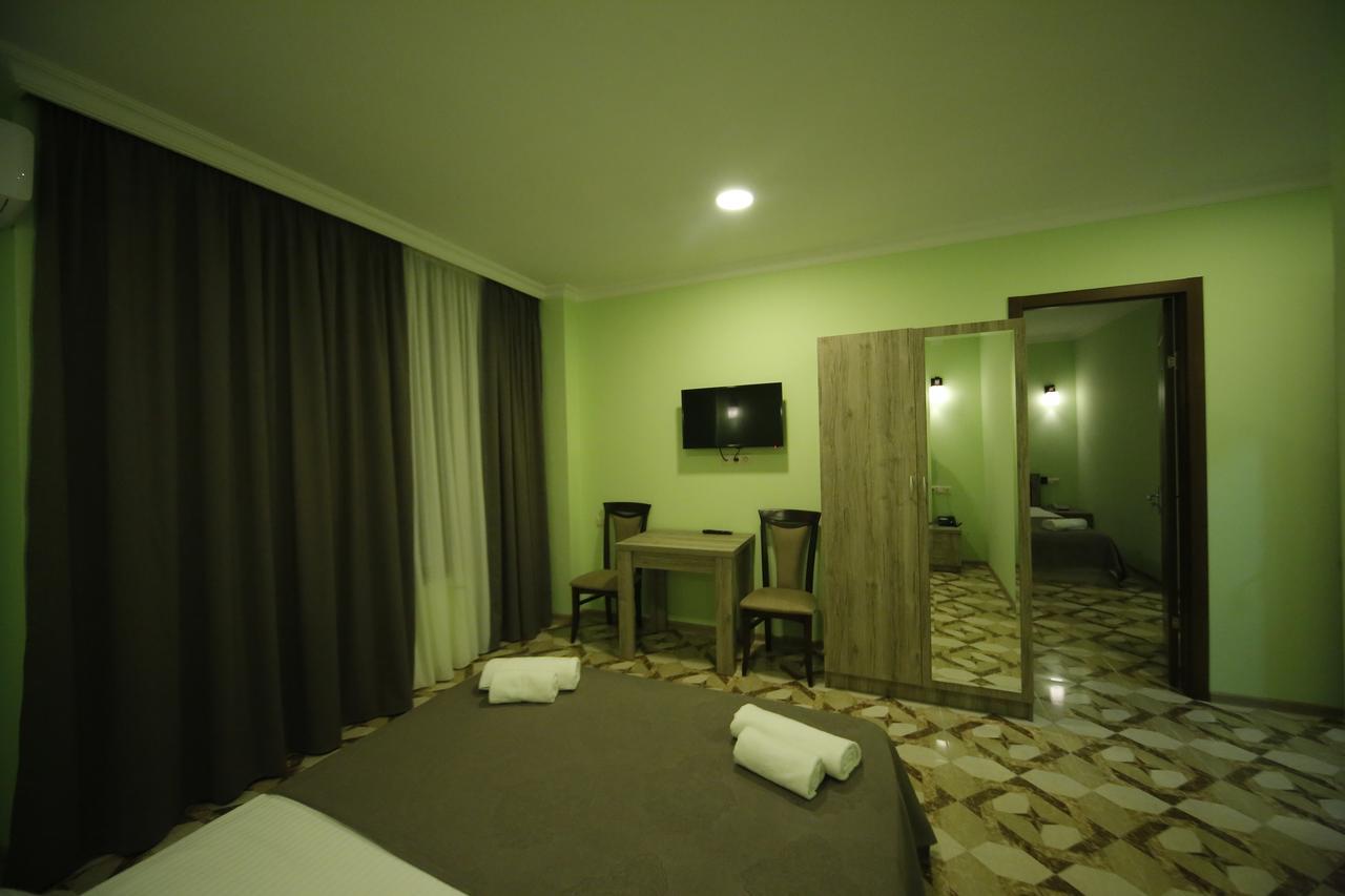 Hotel Comfort Kutaisi Dış mekan fotoğraf